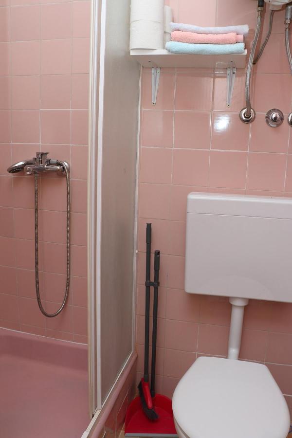 Apartment For One Person Kukljica Zewnętrze zdjęcie